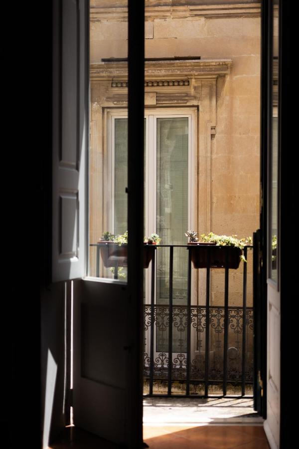 Palazzo Della Contessa - Suites & Breakfast Lecce Esterno foto
